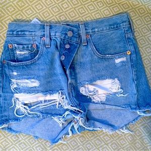 Levi’s Women’s High Rise Shorts, 28